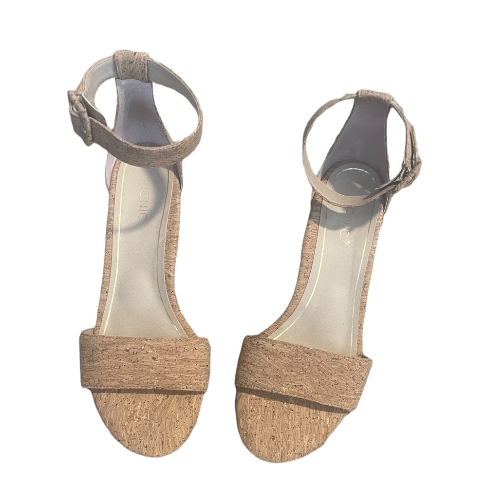 Vionic Rosie cork heel with ankle strap size 9
